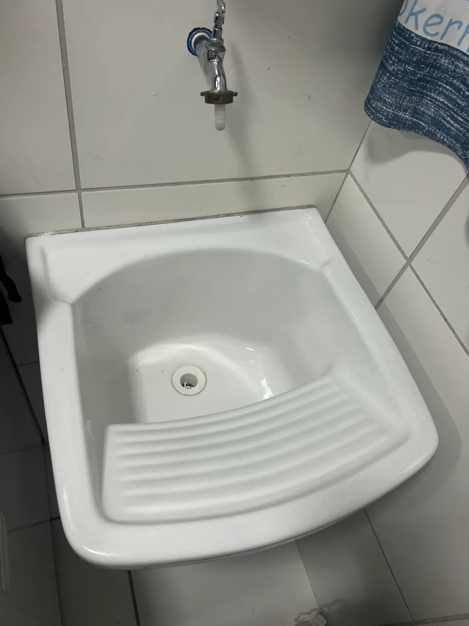 Vende se tanque 
