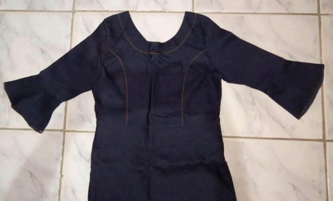 Vestido Azul Escuro Midi-seminovo - Foto 4