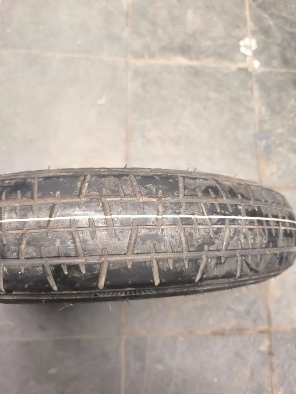 Pneu estepe 175/70R14 - Foto 3