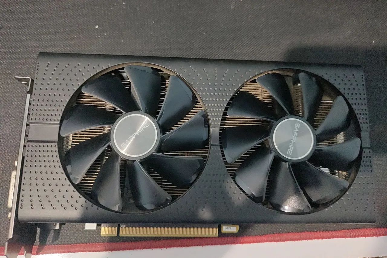 RX 570 4GB Sapphire (Não é chinesa)