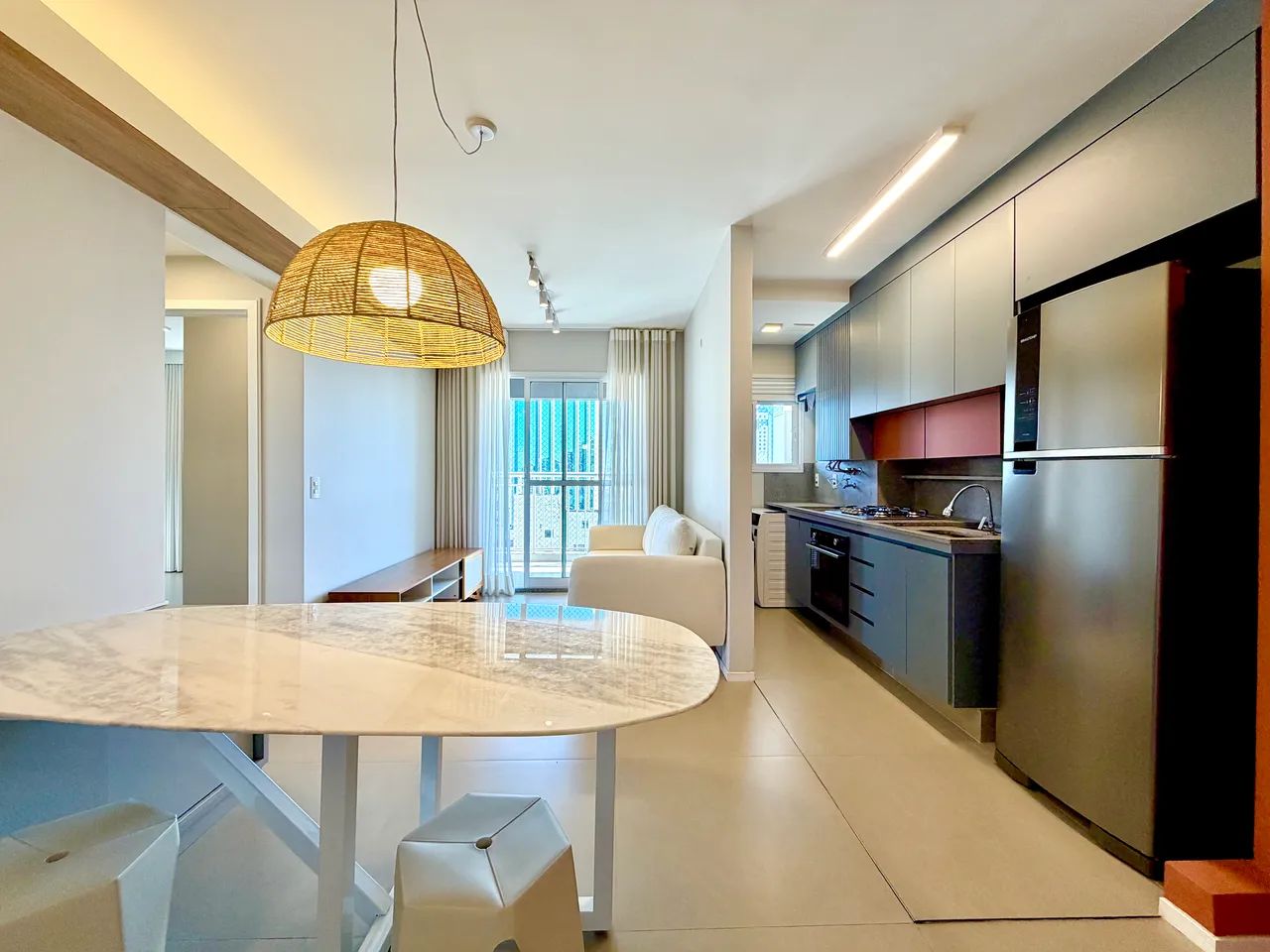 Apartamento à venda e para locação com 2 quartos, 57 m² - Centro