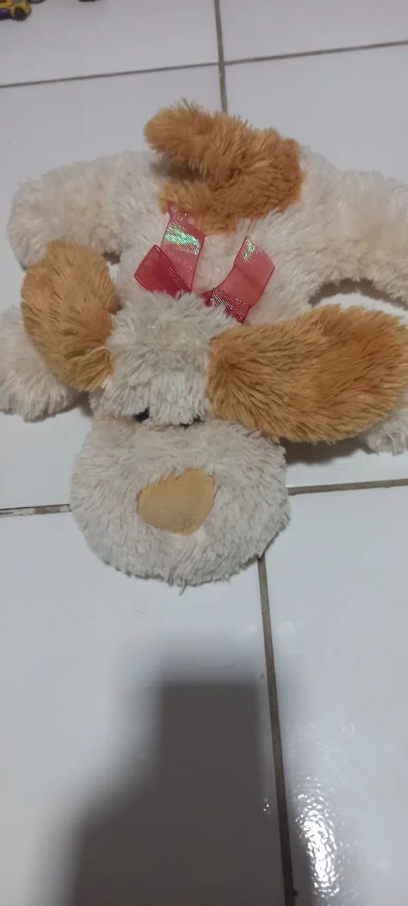 Cachorro de pelúcia