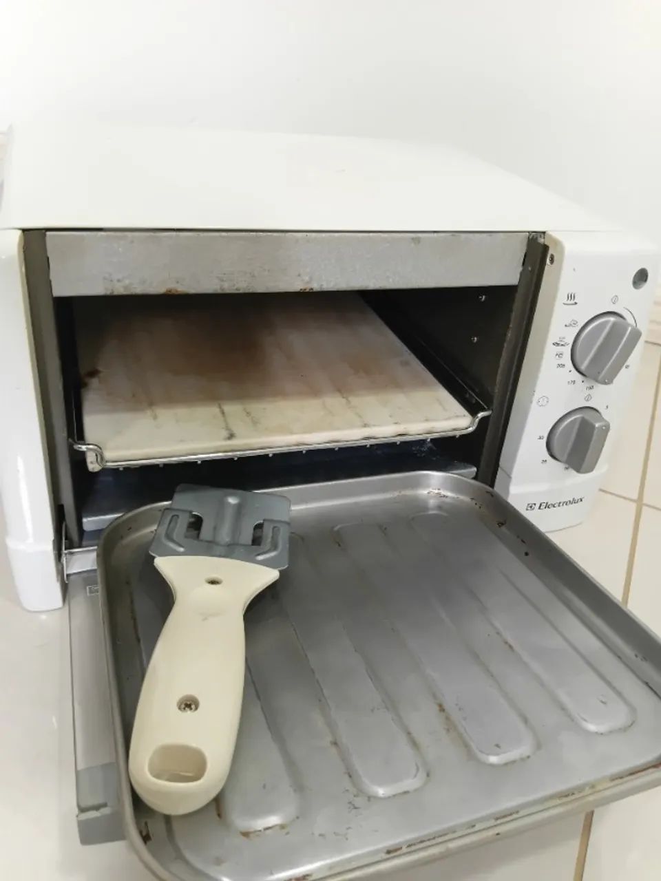 Forno elétrico Electrolux (9 litros) - Foto 4