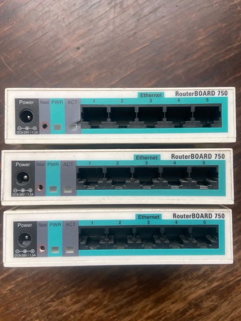 Mikrotik Routerboard 750
