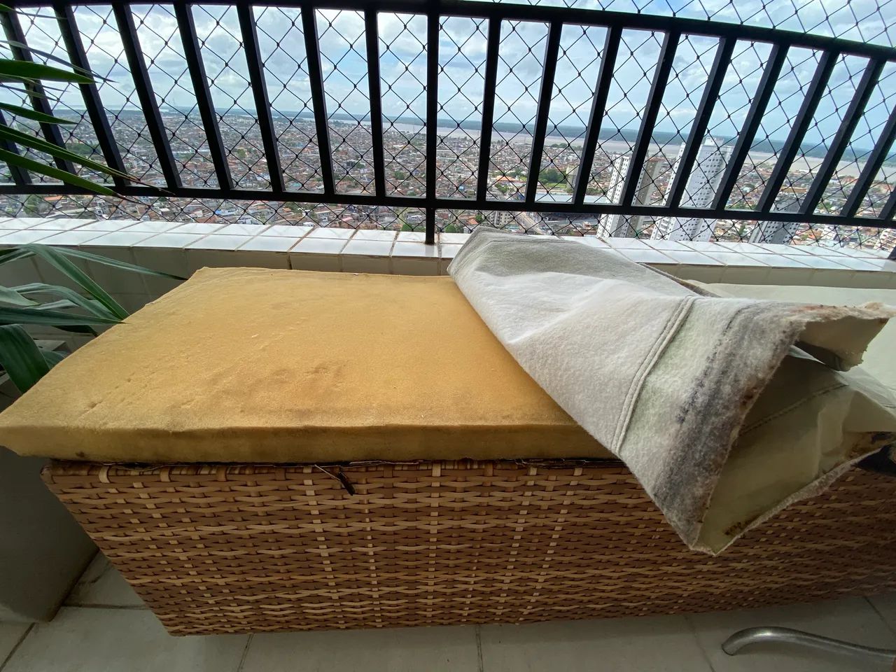 Kit sacada / área externa mesa, banquetas e banco comprido  - Foto 2