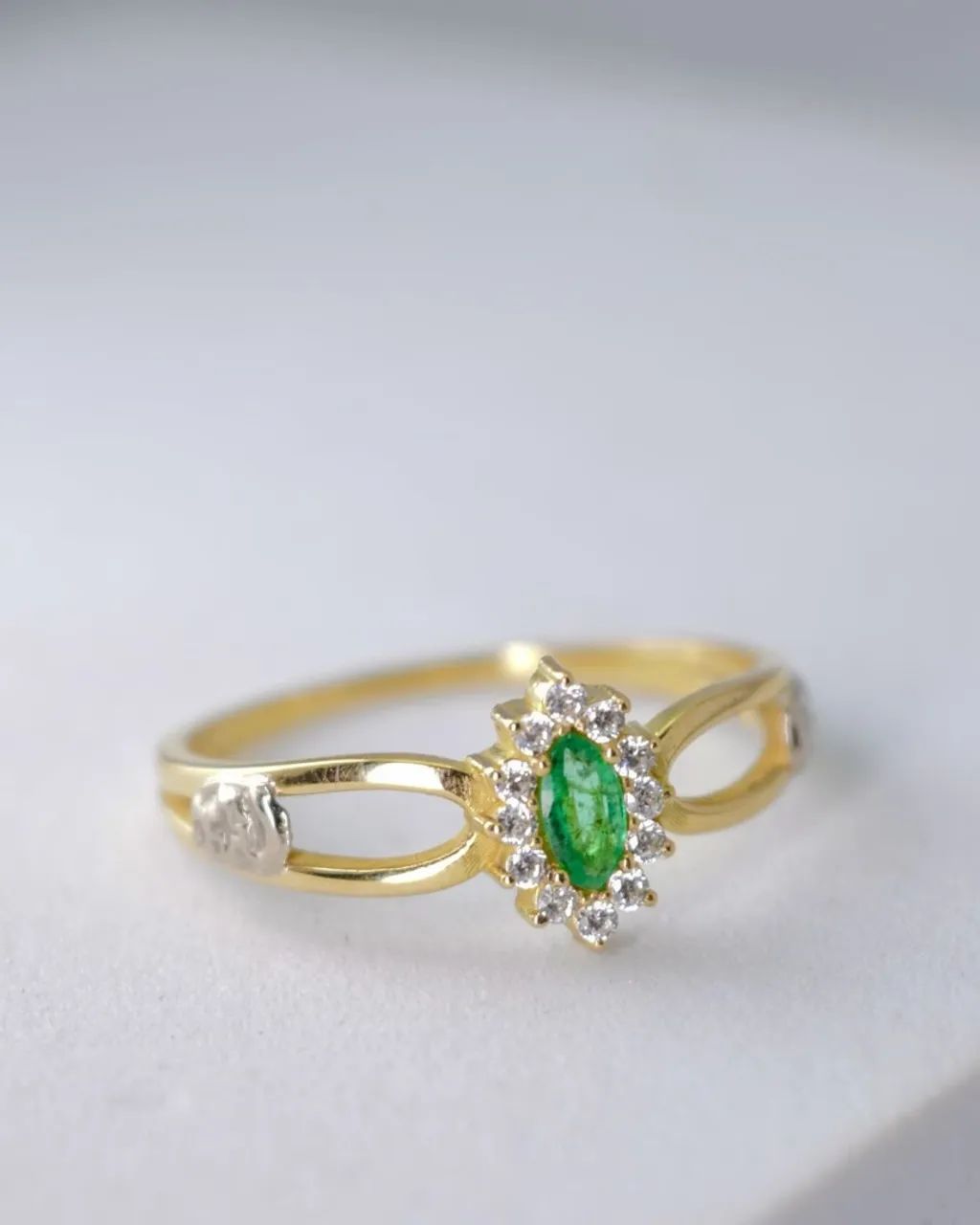 Anel de formatura em ouro 18k