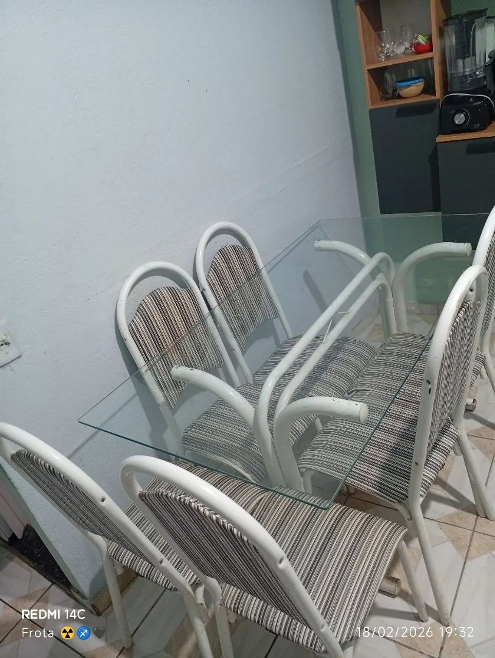 Mesa retangular de 6 lugares  - Foto 2