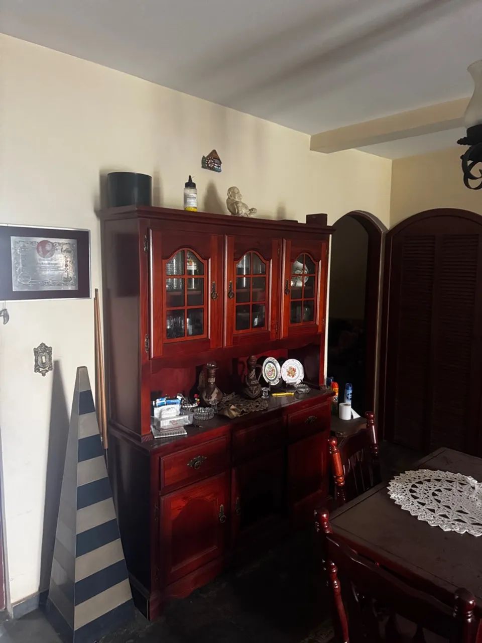 Conjunto mesa e cristaleira  - Foto 3