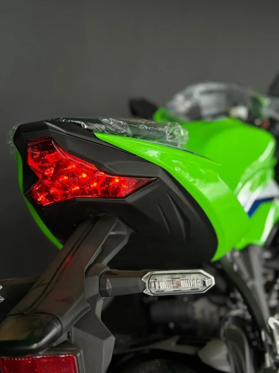 Kawasaki Zx-6r 636cc 2026 - 1505111784 | OLX