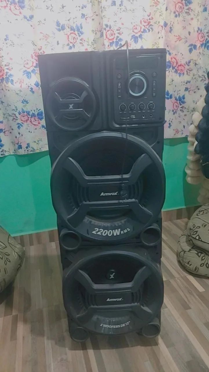 Vendo caixa som nova com nota