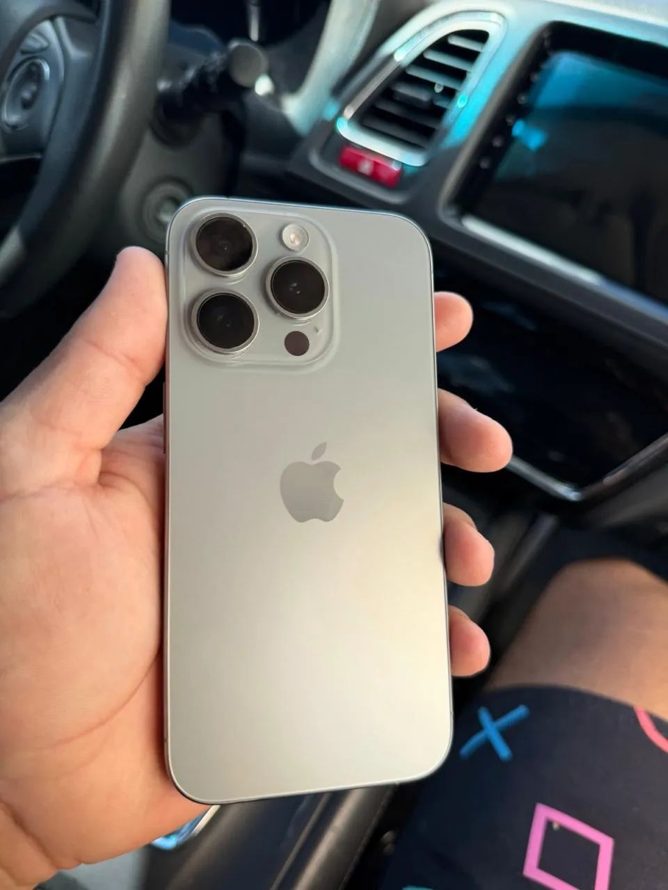 iPhone 15 pro 128 natural  - Foto 4
