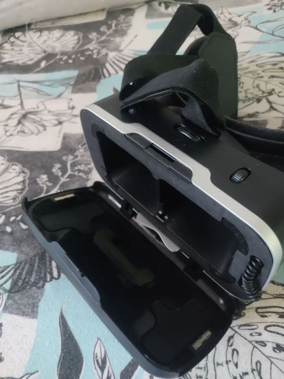 Vendo óculos VR shinecon - Foto 3