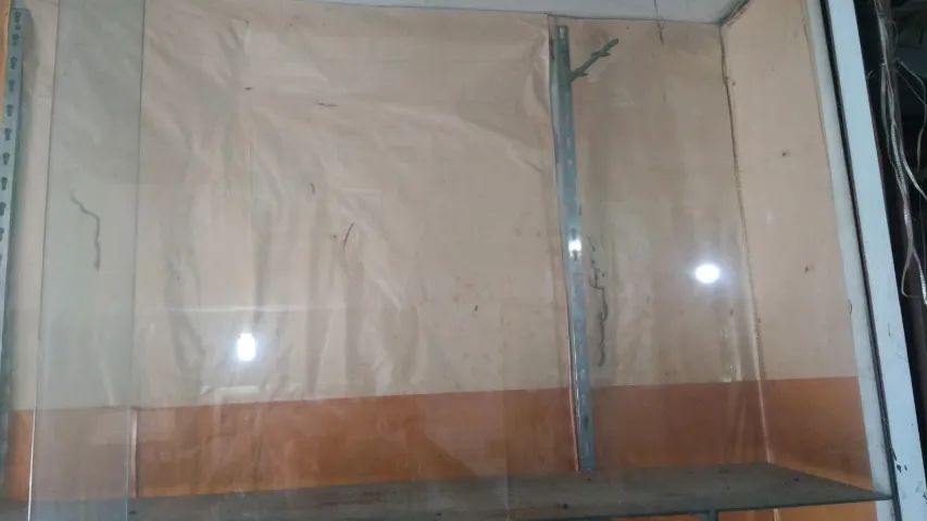 Vidro de Vitrine - Foto 3