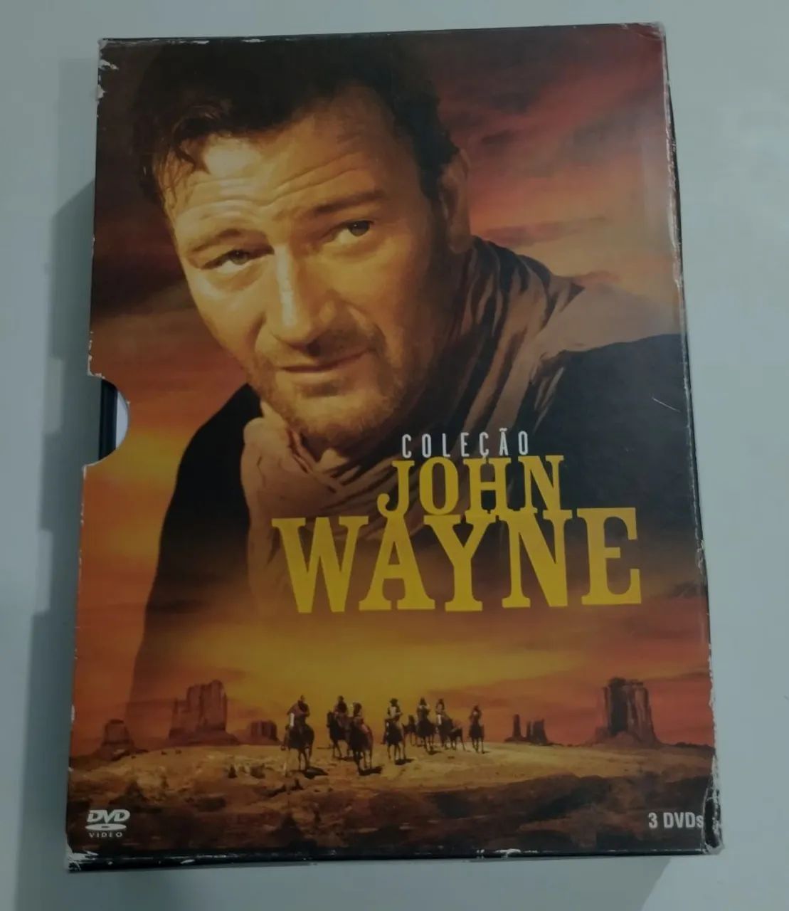 RARIDADE *** Box Coleção John Wayne 3 DVDs Edição limitada  - Foto 2