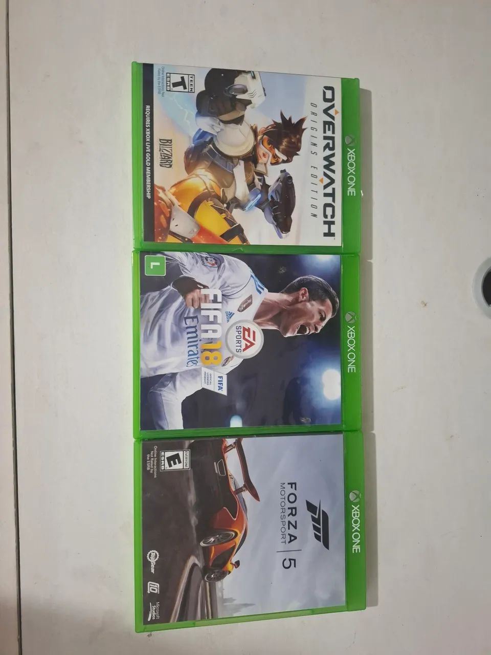 Jogos Xbox One (Fifa 18, Overwatch e Forza)