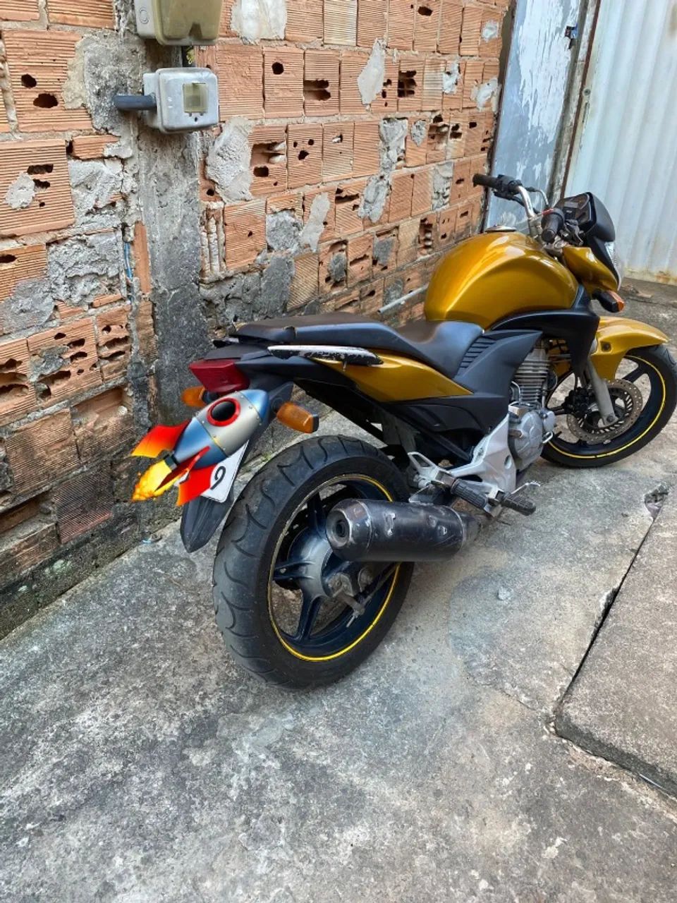 Cb 300 2011 V/T