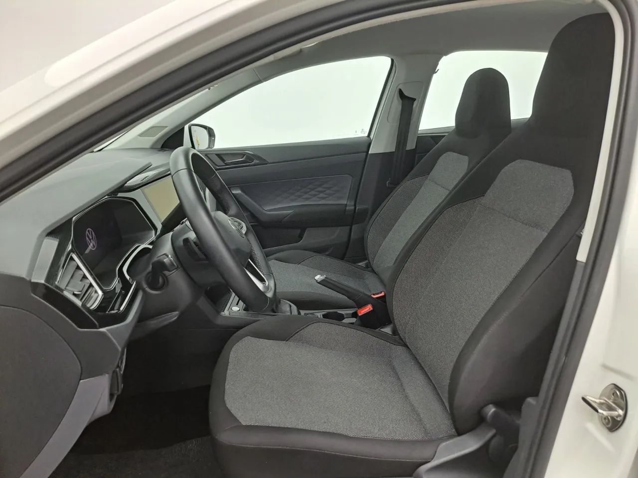 Volkswagen Polo Comfortline TSI 1.0 Flex 12V Aut., foto 16 de 18
