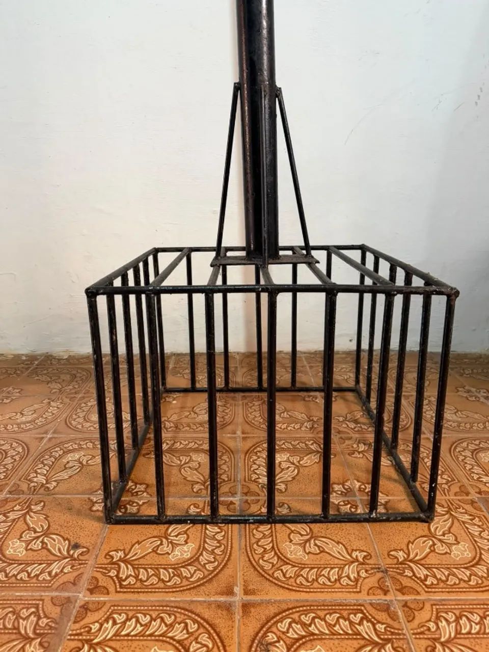 Lixeira de ferro maciço - Foto 2