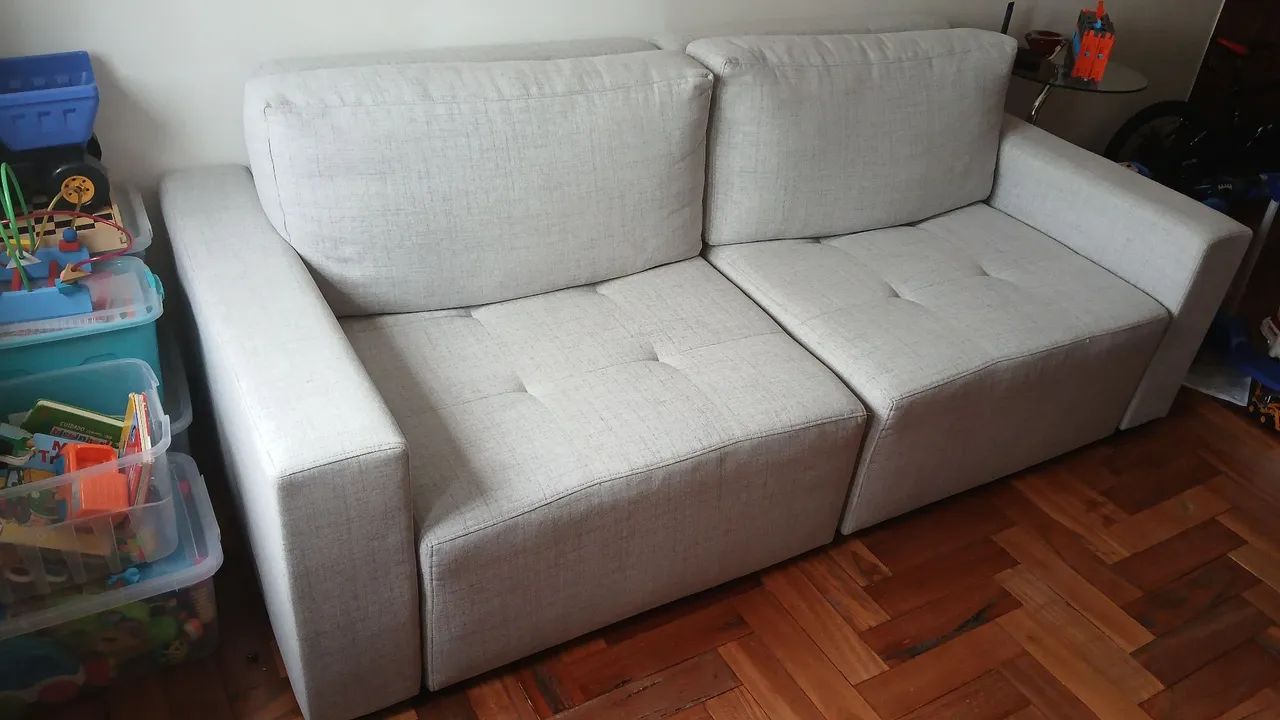 Sofá de ótima qualidade e acabamento.Fabricante Luciana Moveis.  - Foto 4
