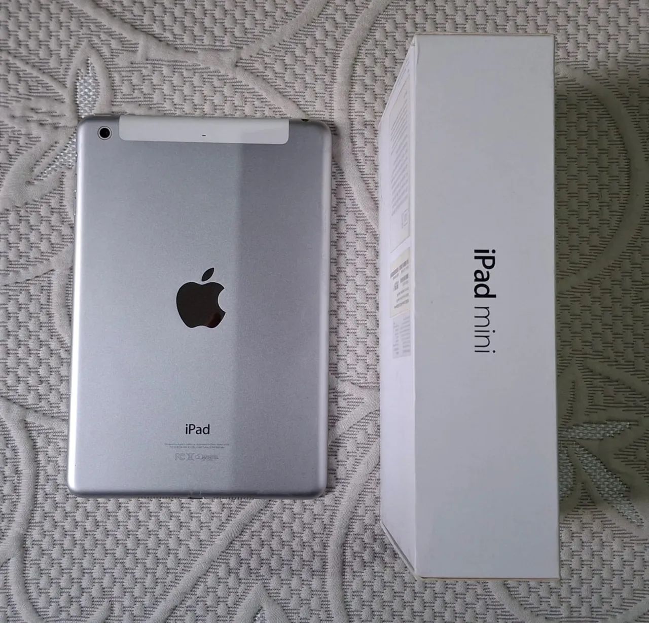 IPad  Modelo: Mini 2 WiFi CELL  Memória: 32Gb  Côr: Silver/Prata - Foto 2