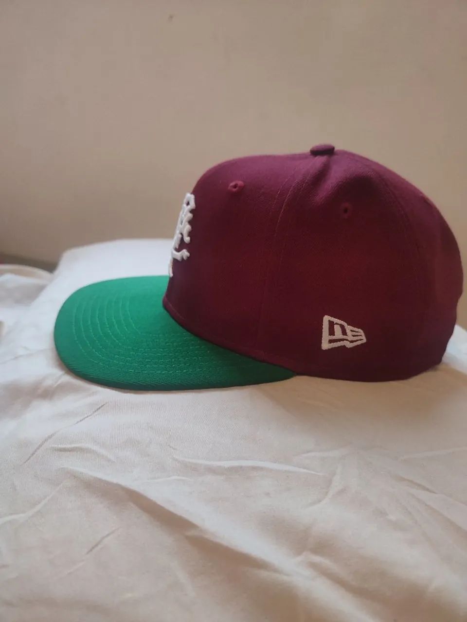 Boné Fluminense grená com aba verde New Era - Foto 3