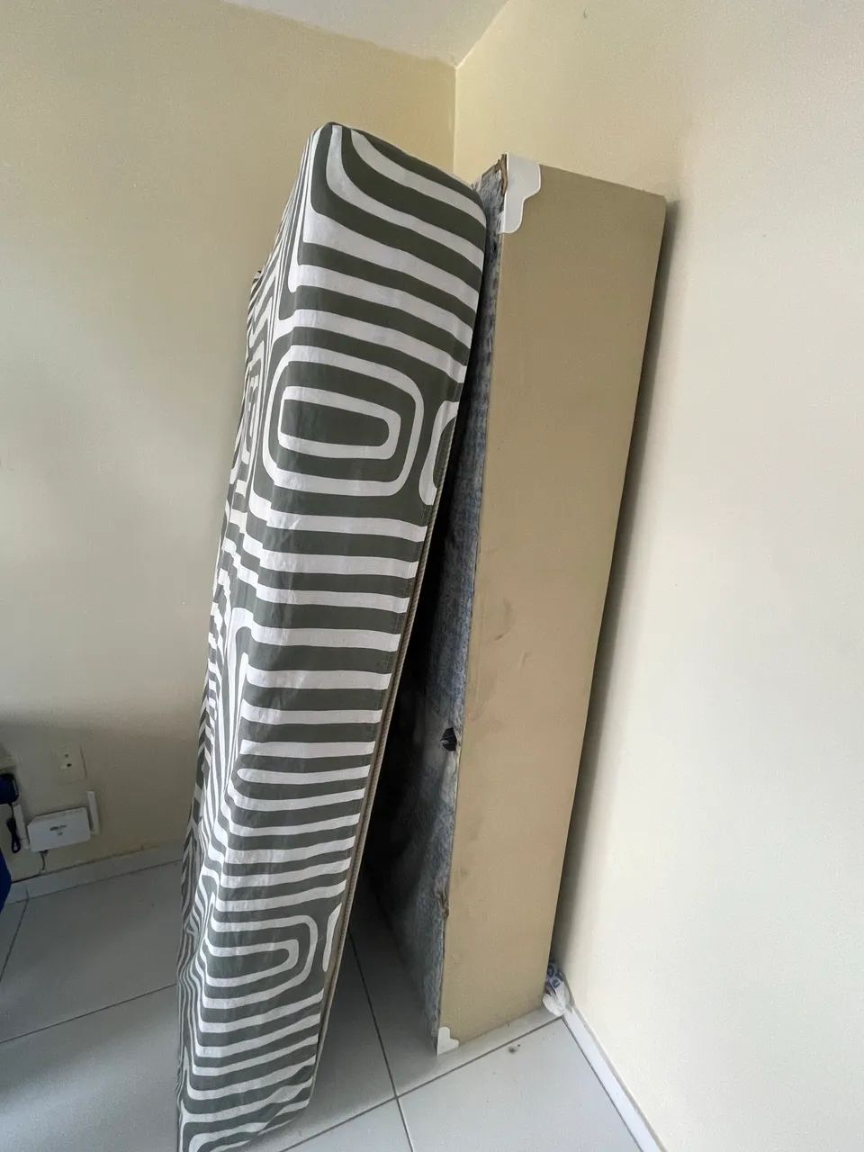 Cama solteiro
