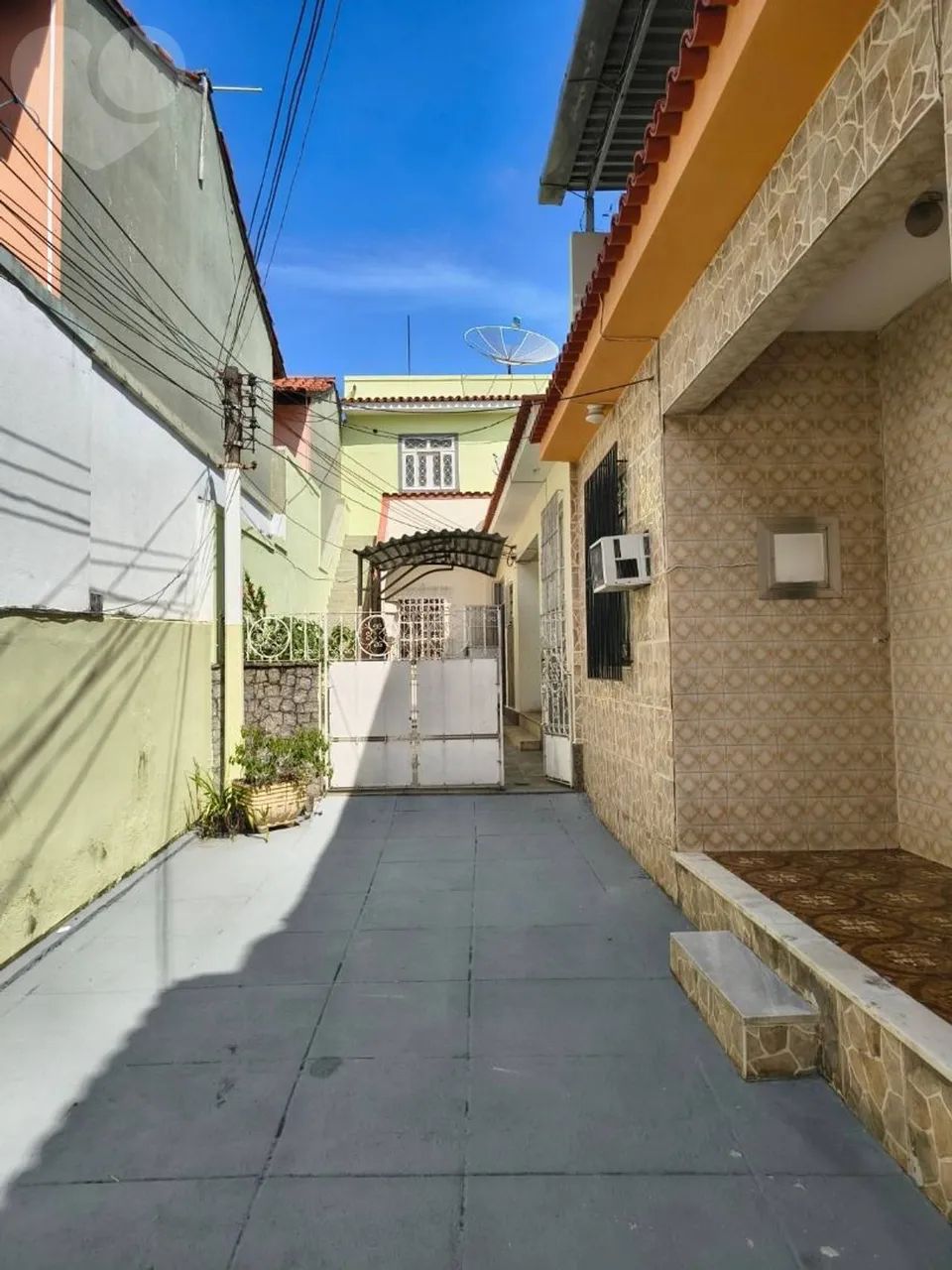 Casa de Vila excelente localização