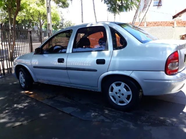 Chevrolet Corsa Sedan Super/ Classic 1.6 MPFI 8V 4 2003