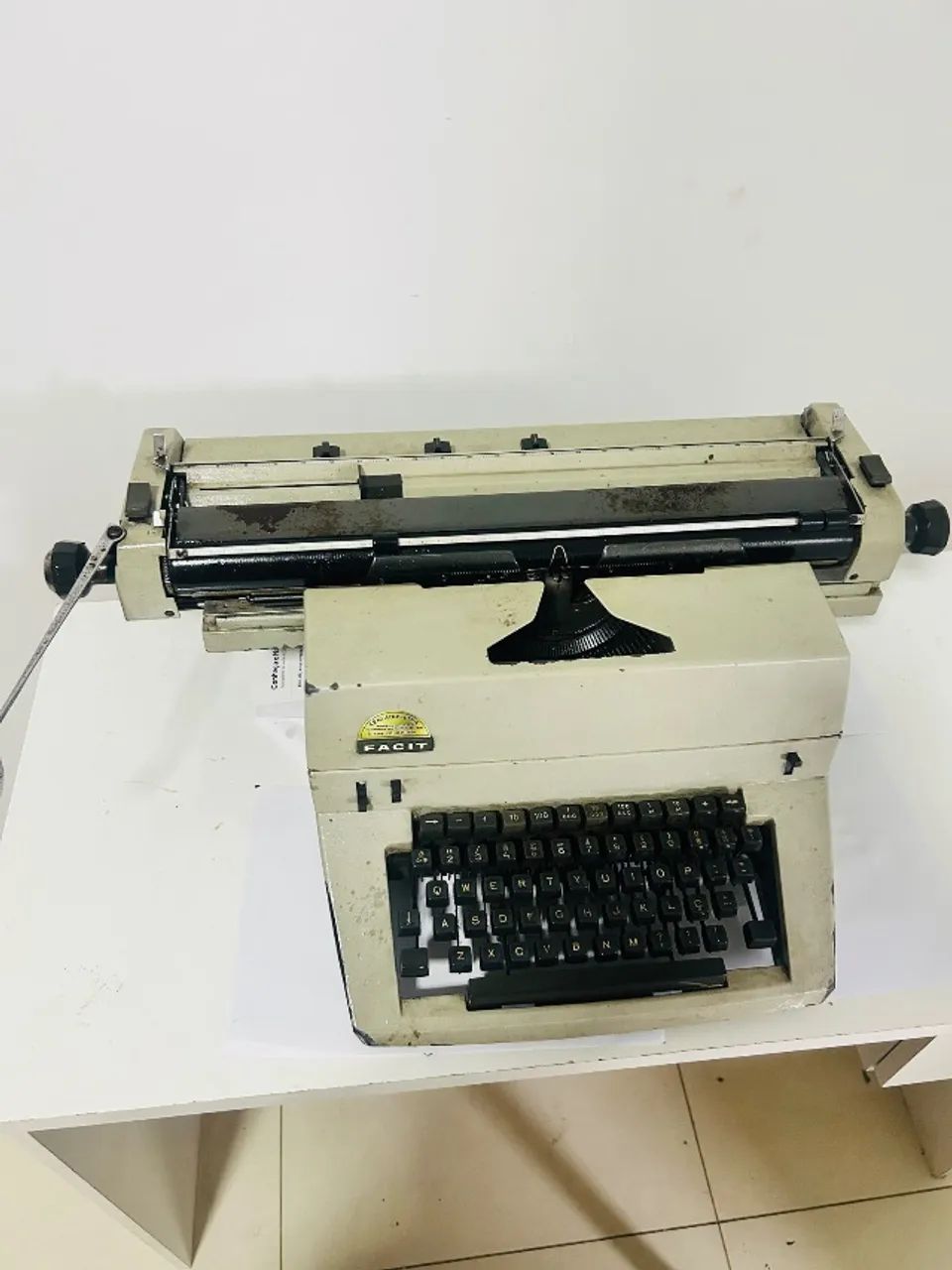 Máquina de Escrever Funcional e Colecionador  - Foto 4