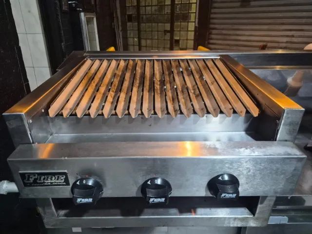 churrasqueira char broil semi nova