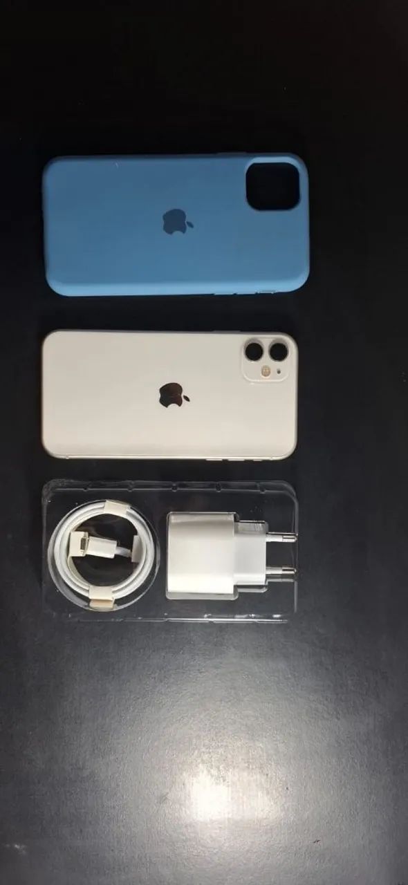 iPhone 11 64 gigas 70%de bateria - Celulares e Smartphones