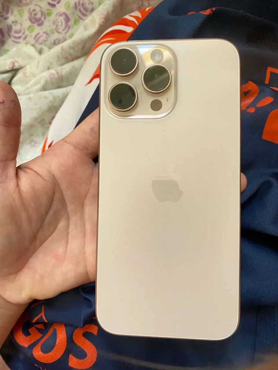 iPhone 16 pro max  - Foto 3