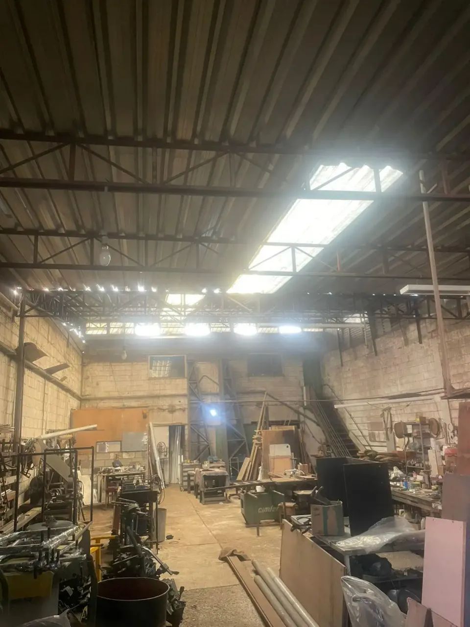 (81681) à venda - Galpão com , 3 vagas, no Barreiro - Foto 3