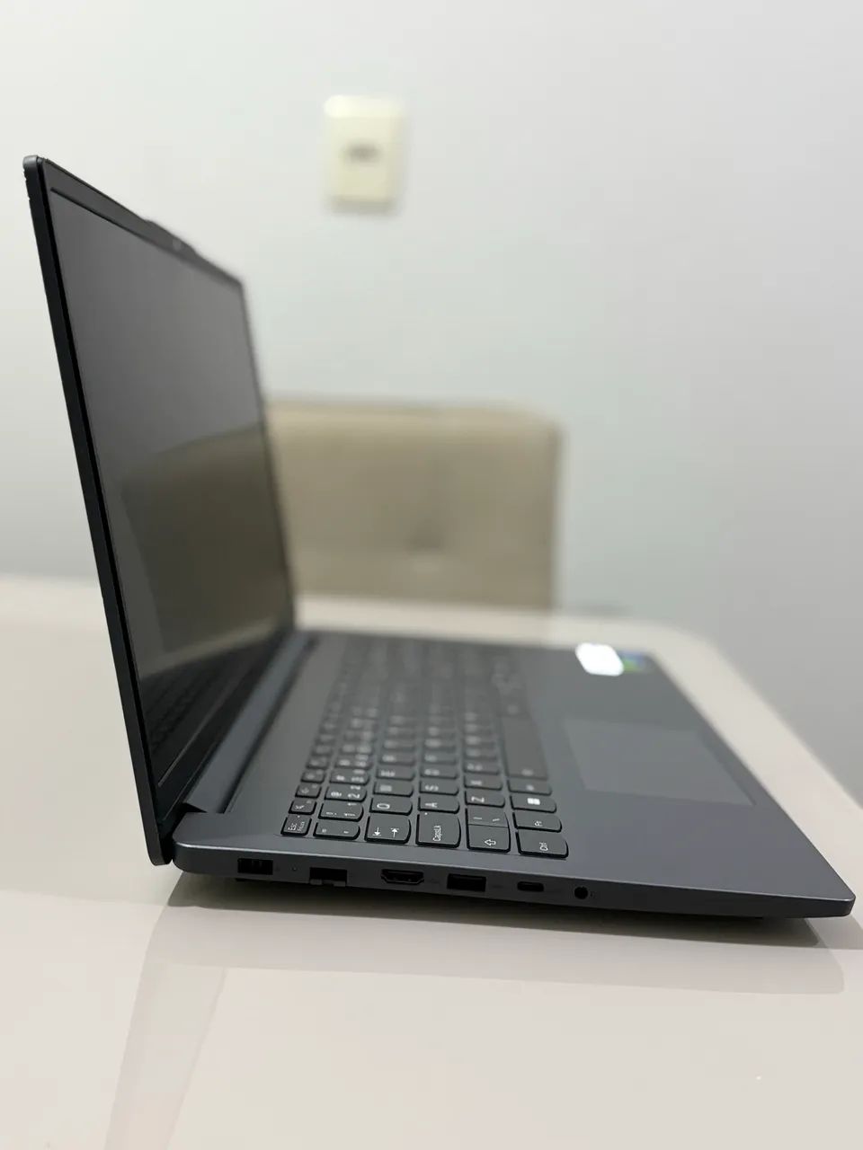 Vendo Notebook Gamer Lenovo LOQ-é - Foto 3