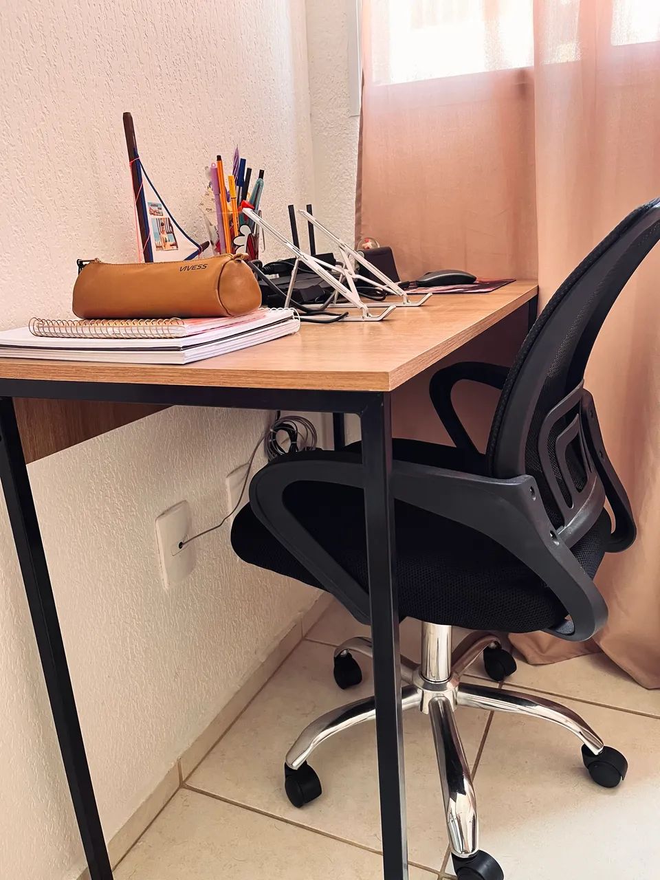 Mesa escritório e estudos 