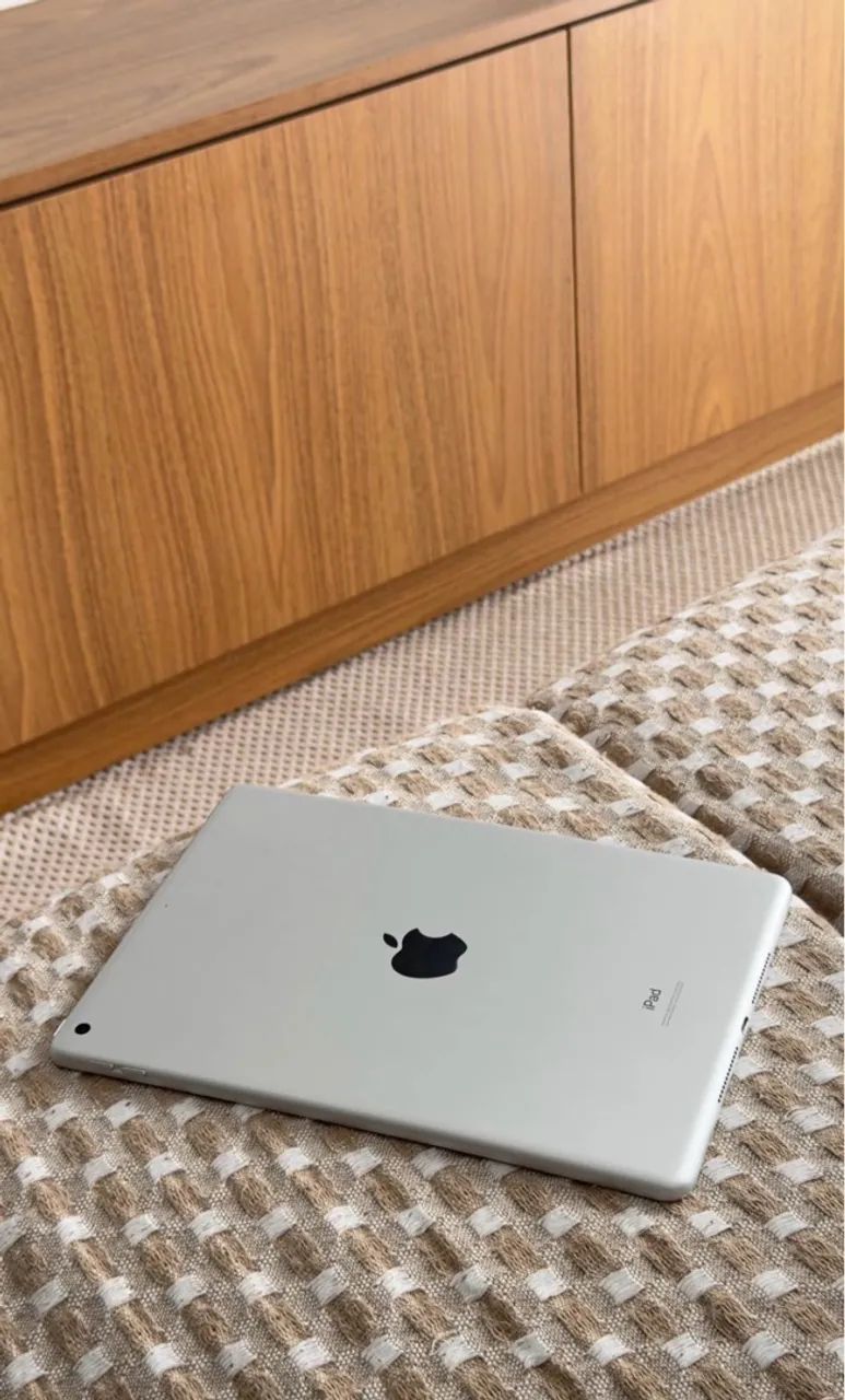 Vendo Ipad 64g com caneta e capa  - Foto 2