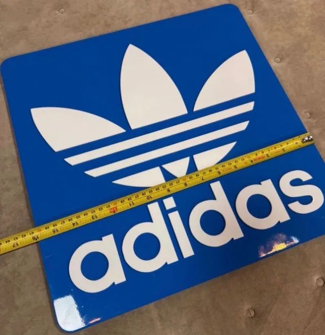 placa adidas mdf e acrilico - Foto 2
