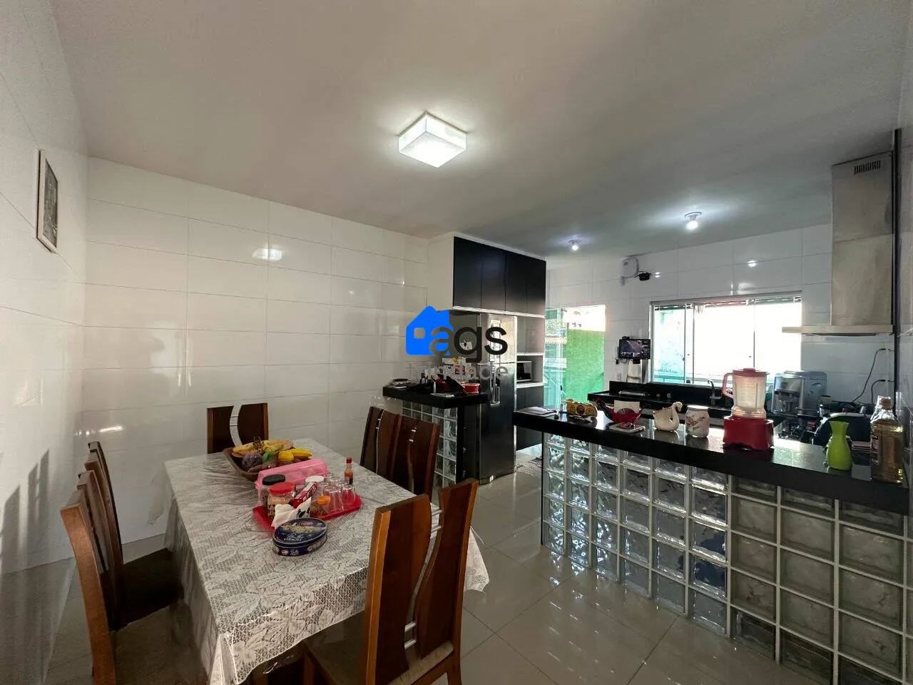 Casa em Bom Destino com 280 m² , 3 quarto(s) , 1 suíte(s) , 4 vaga(s). - Foto 2