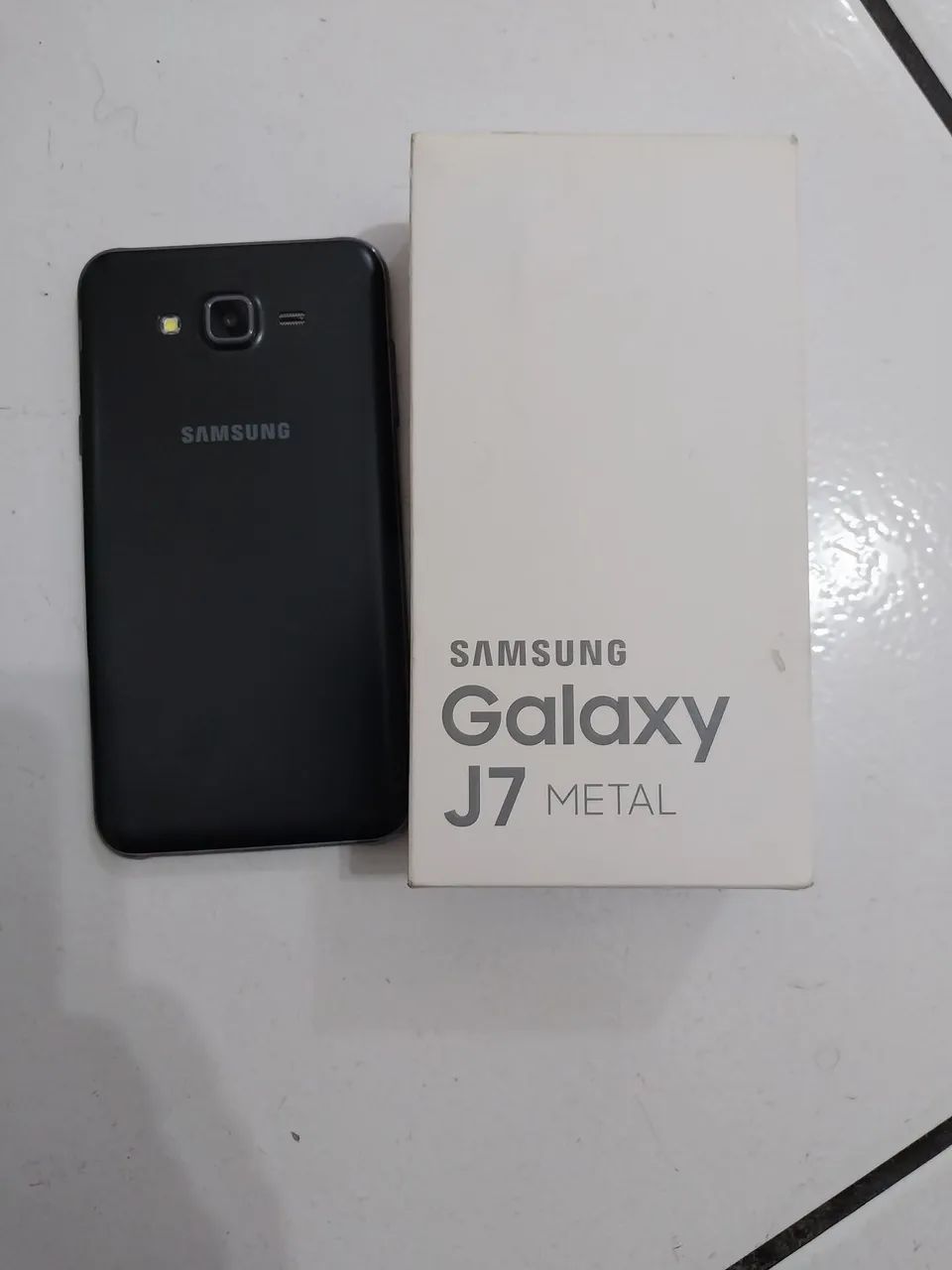 Samsung J7 - Foto 2
