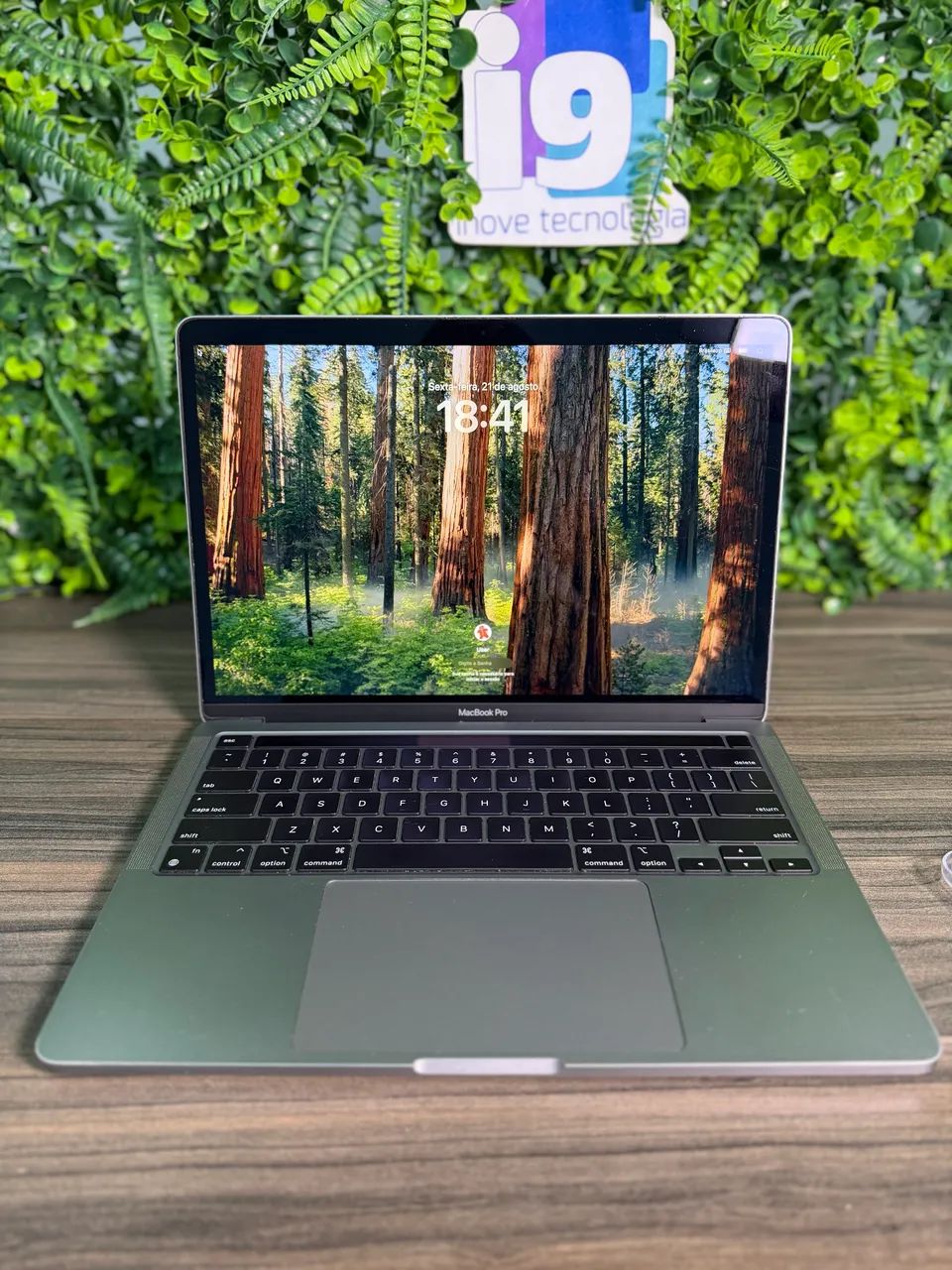 MacBook Pro 2020 A2338 Chip Apple M1 16GB 512GB Cor Space Gray