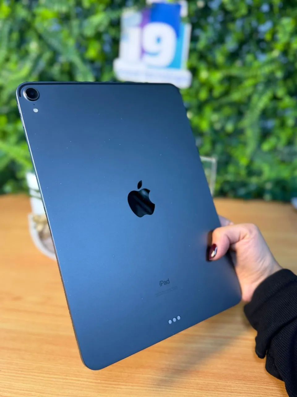 iPad Pro 11-inch (Wi-Fi)  256GB  A1980  Space Gray 11Pol  Líquid Retina  Com capa cortesia - Foto 3