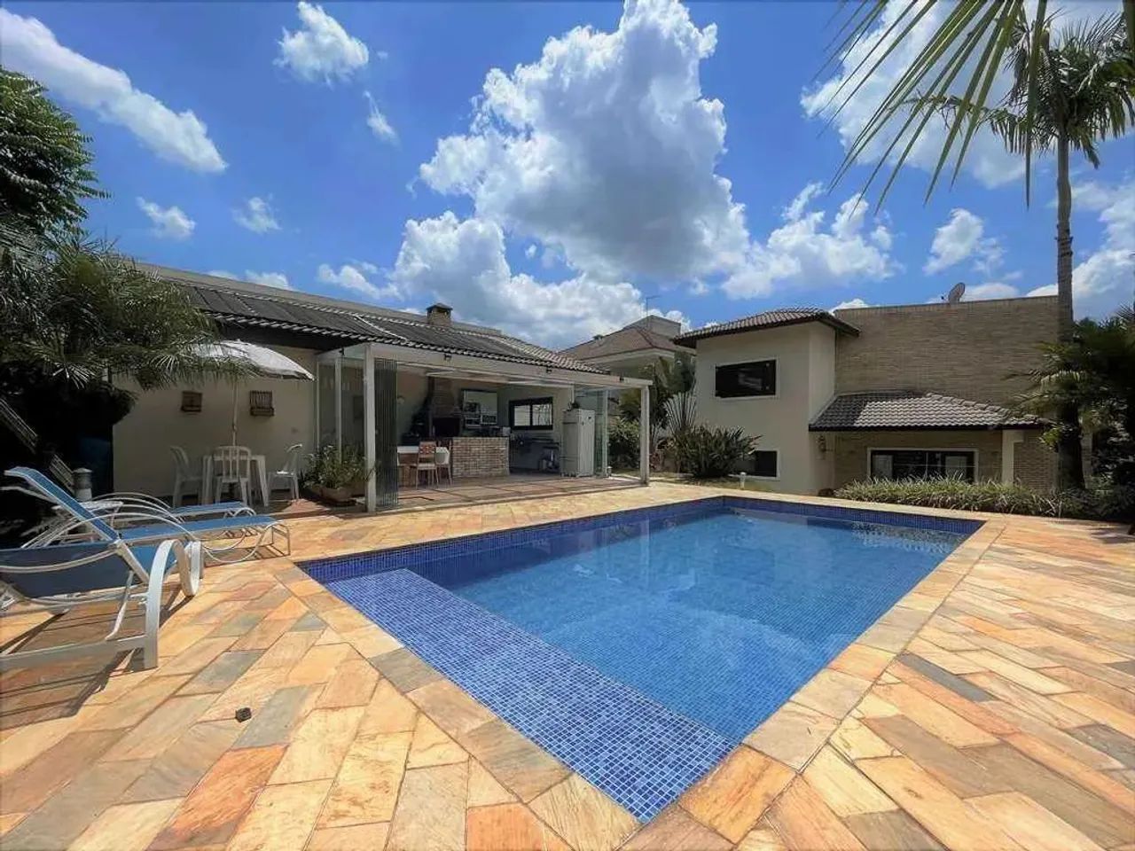 Casa a venda Condomínio Nova Higienópolis