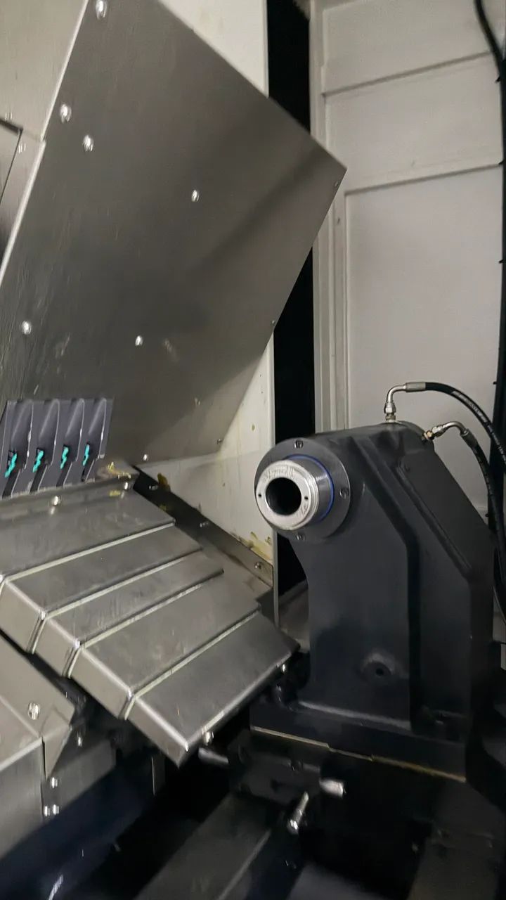 Torno convencional CNC  - Foto 5