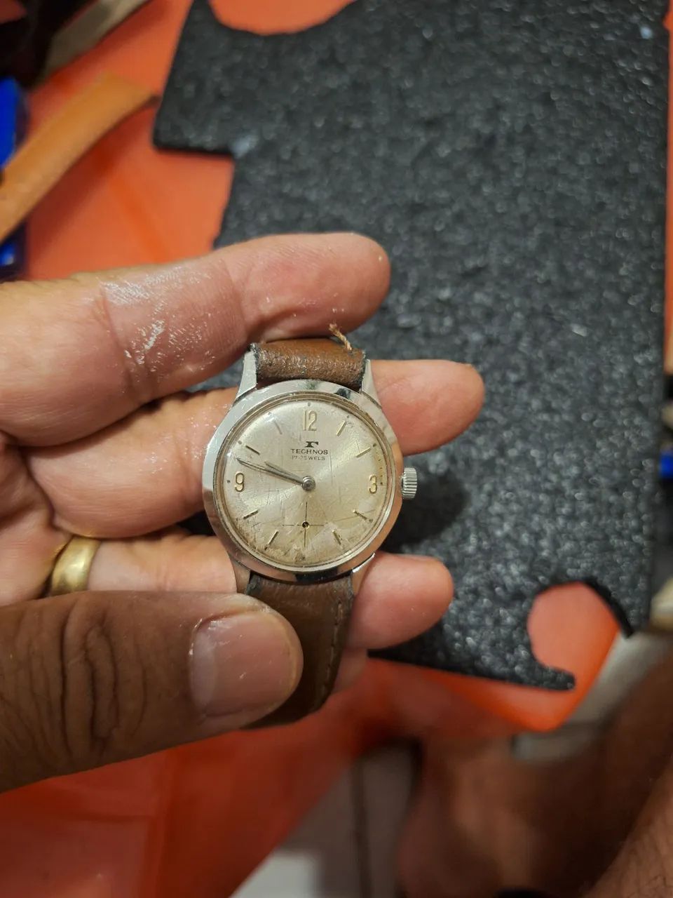 Relógio Technos Swiss à corda vintage funcionando  - Foto 5