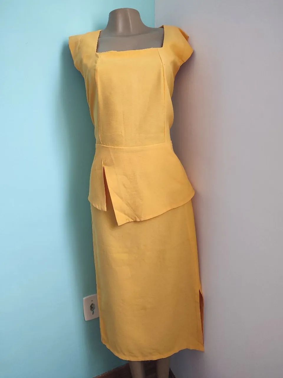 Conjunto feminino amarelo 