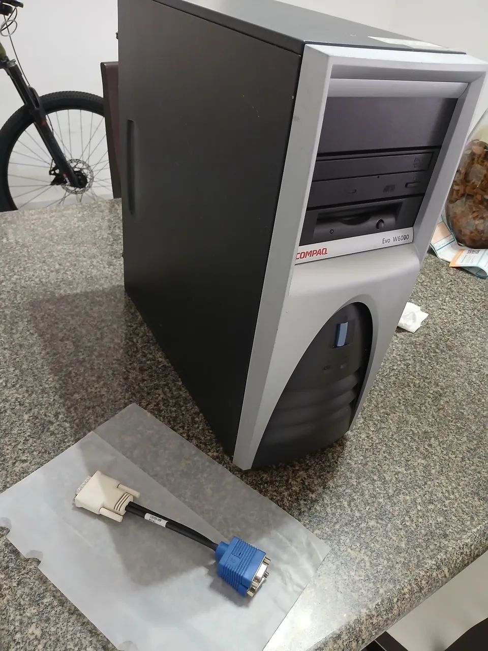 Servidor Compaq EVO W6000 2CPU