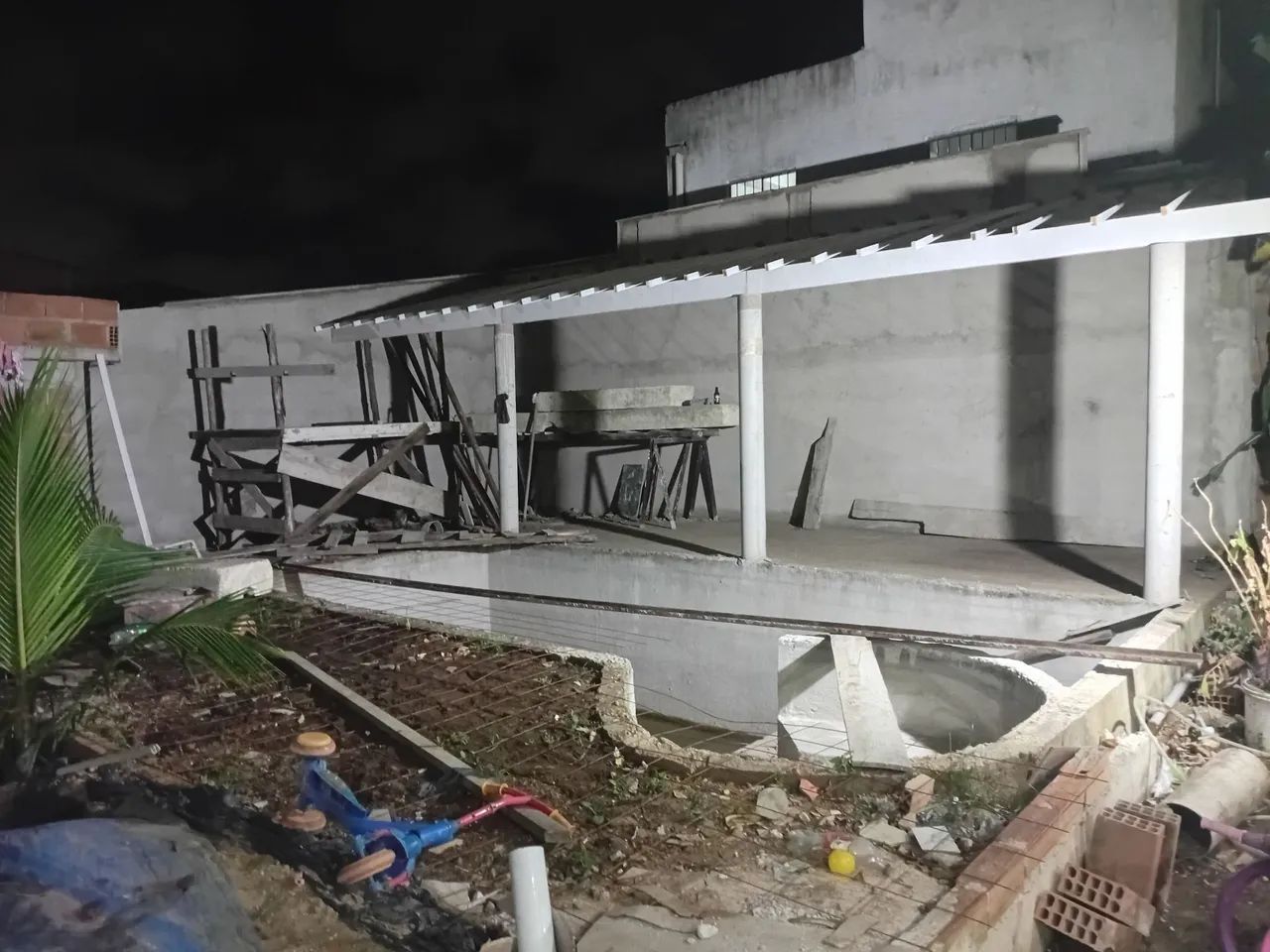 Construços e Reparos modesto - Foto 3