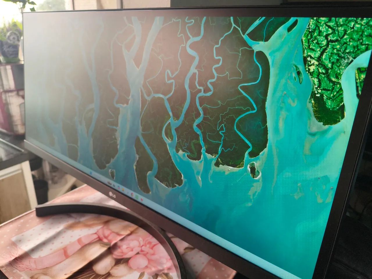 Vendo monitor LG 29 polegadas Ultrawide modelo 29WK500-P em excelente estado de conser - Foto 2