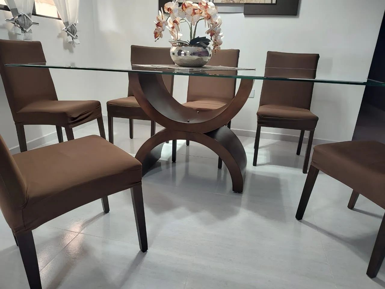 Mesa de vidro e 5 cadeiras  - Foto 2