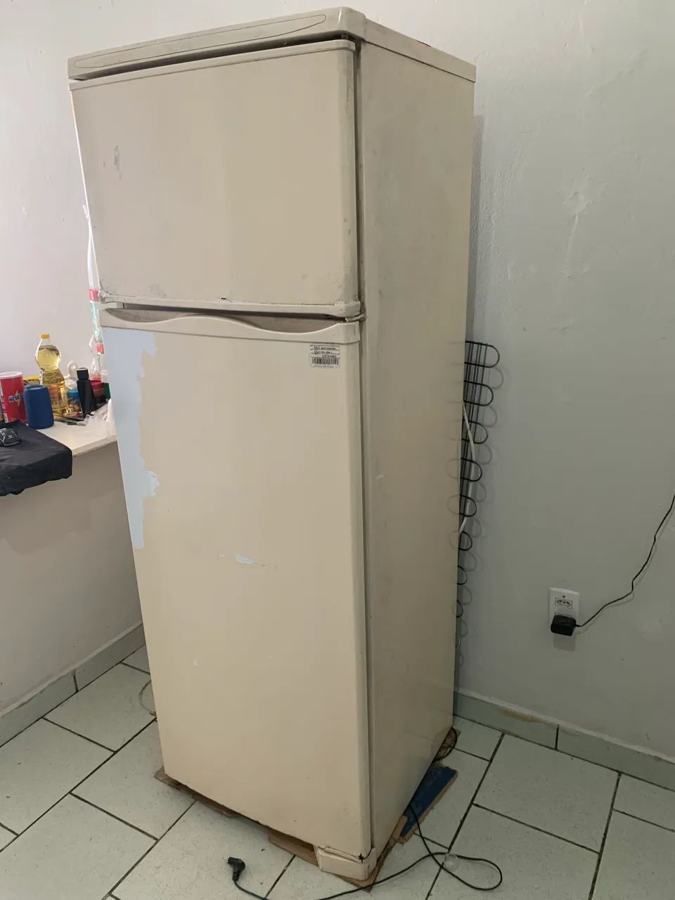Geladeira com duas portas antiga (ainda funcionando) - Foto 4